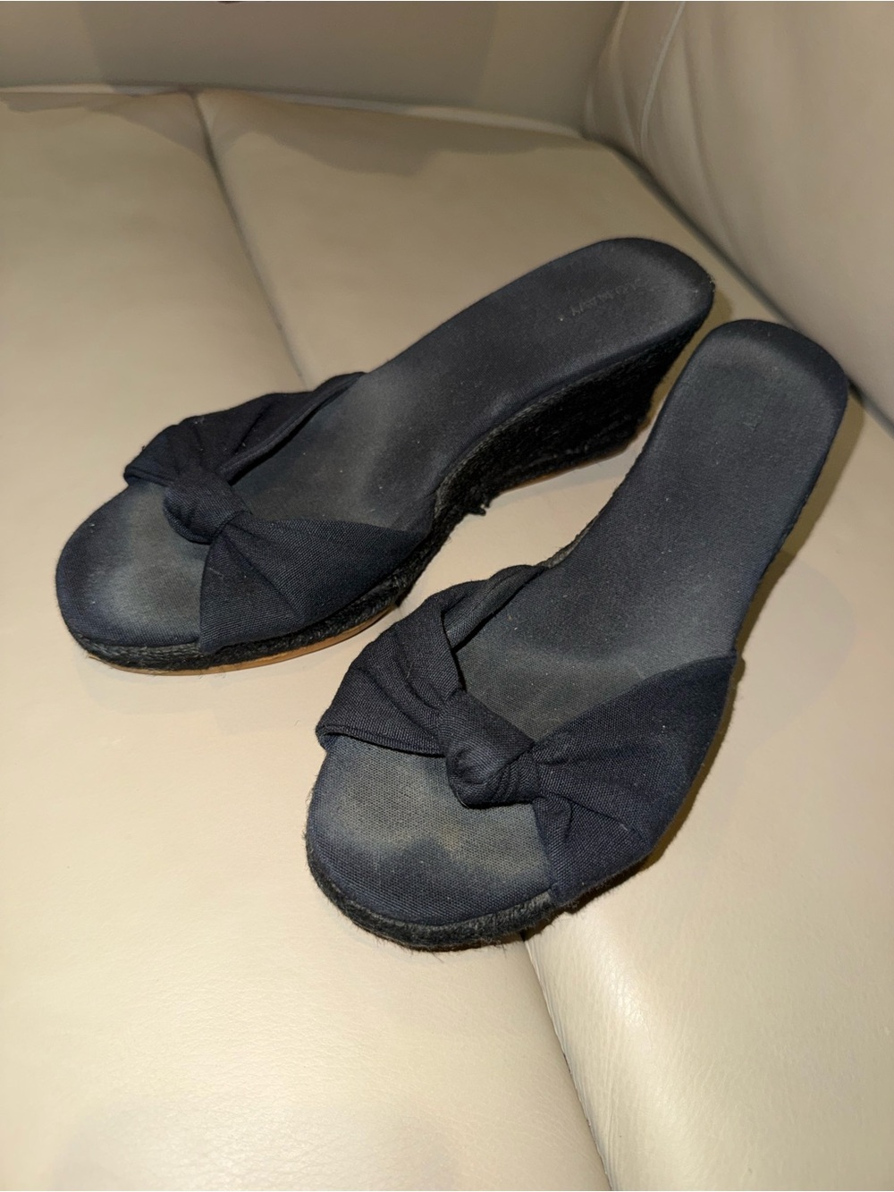 Old Navy Black Knotted Wedge Slide Sandals